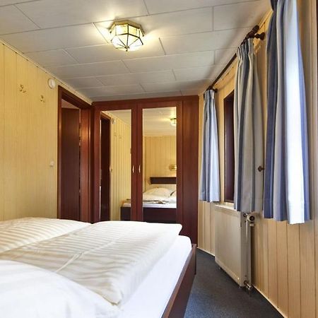 Hotelschiff Stinne Wustrow  Esterno foto