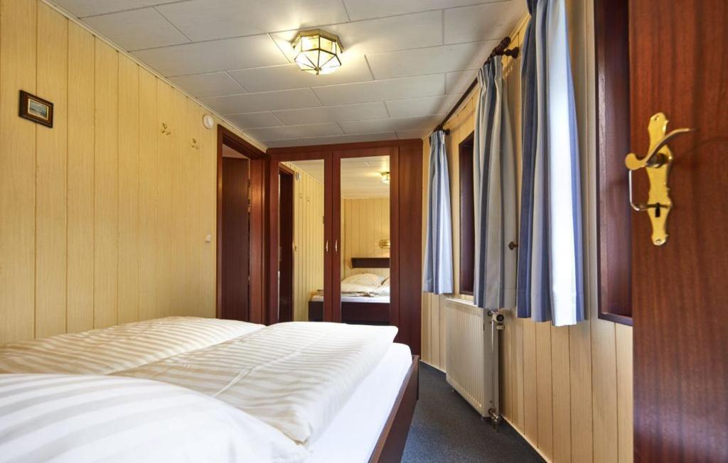 Hotelschiff Stinne Wustrow  Esterno foto